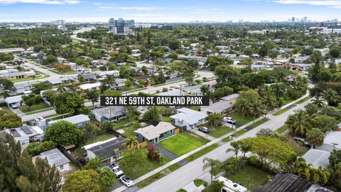 Tiny photo for 321 NE 59th Street, Oakland Park, FL 33334 (MLS # B26059322)