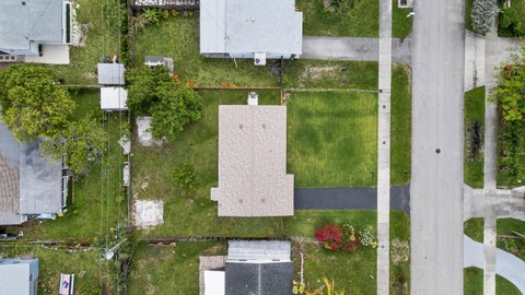Tiny photo for 321 NE 59th Street, Oakland Park, FL 33334 (MLS # B26059322)