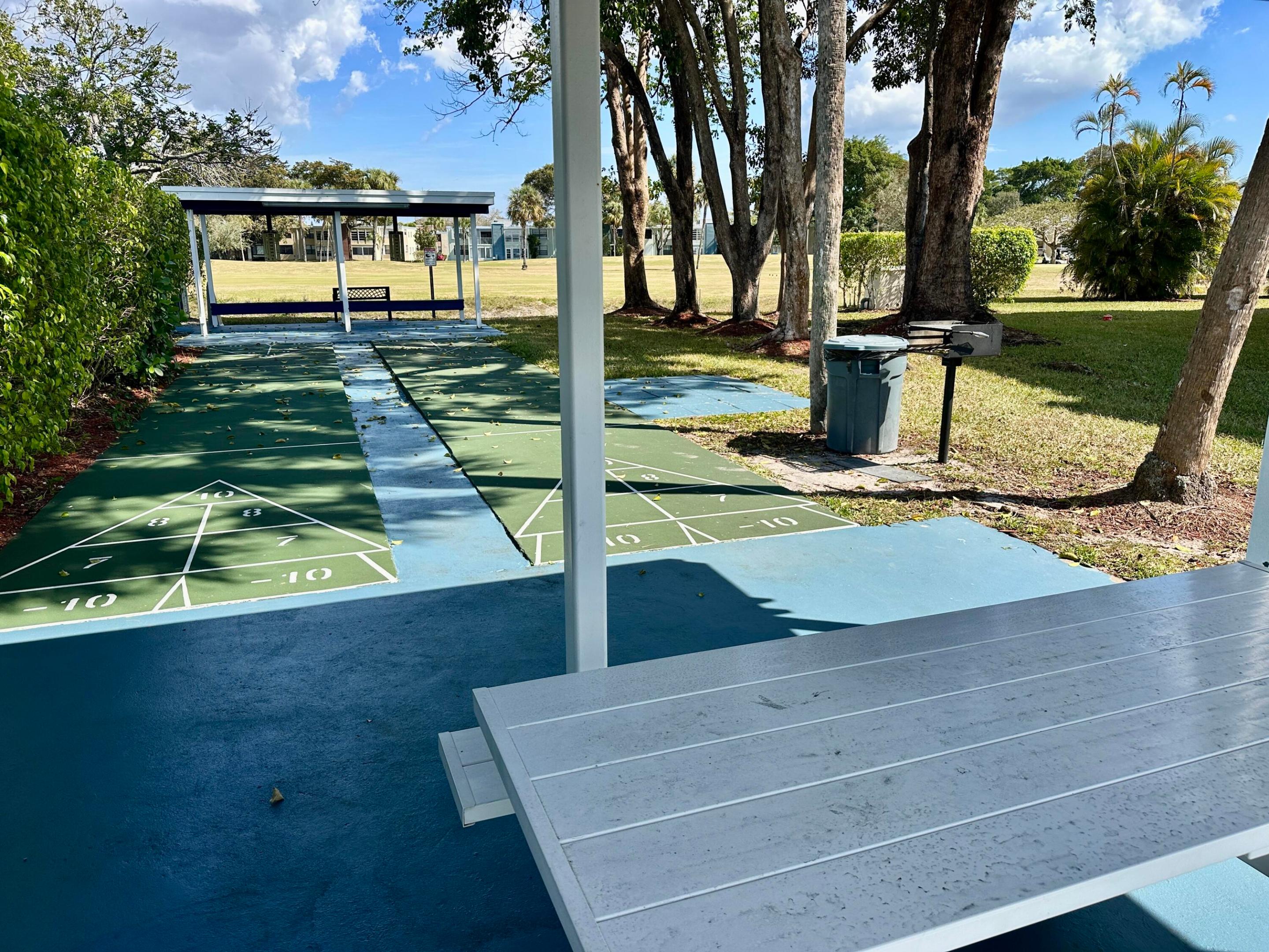 9 OF PALM SPRINGS 2 CONDO - Residential