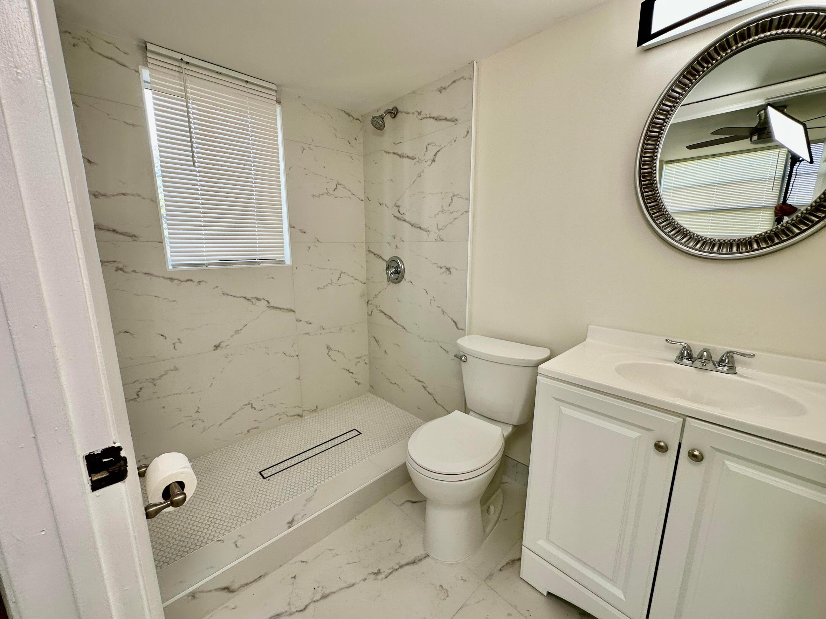 9 OF PALM SPRINGS 2 CONDO - Residential