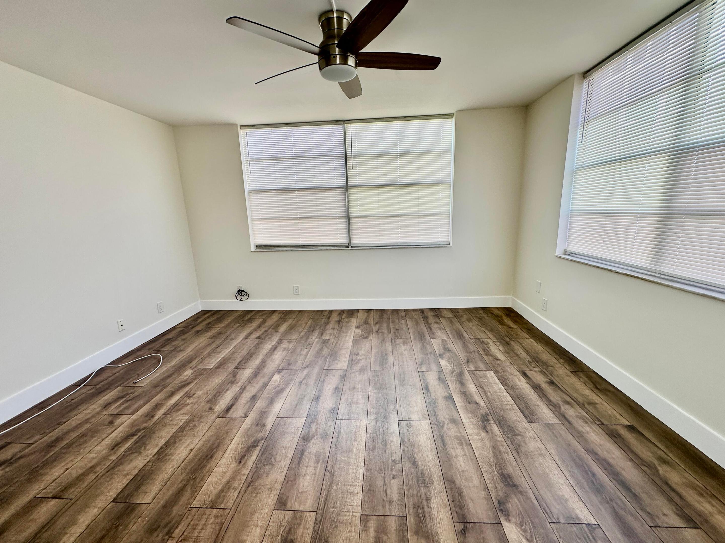 9 OF PALM SPRINGS 2 CONDO - Residential