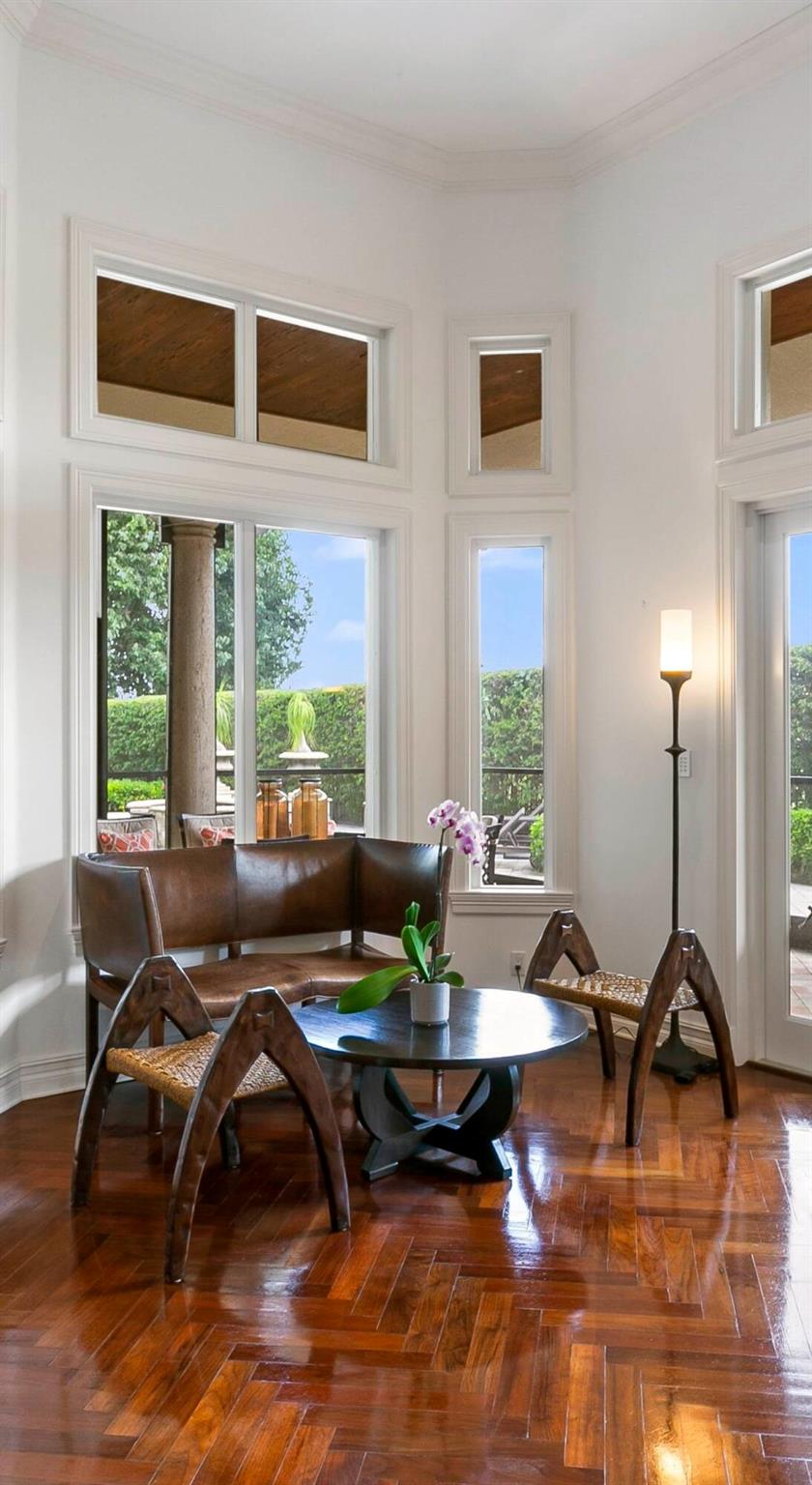 KENSINGTON - Residential