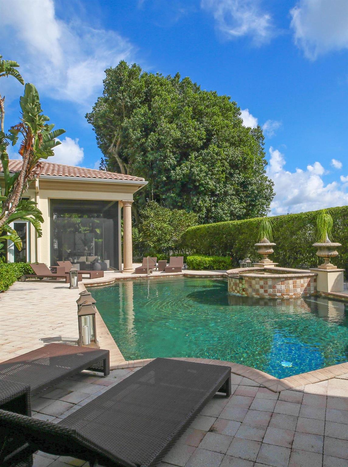 KENSINGTON - Residential