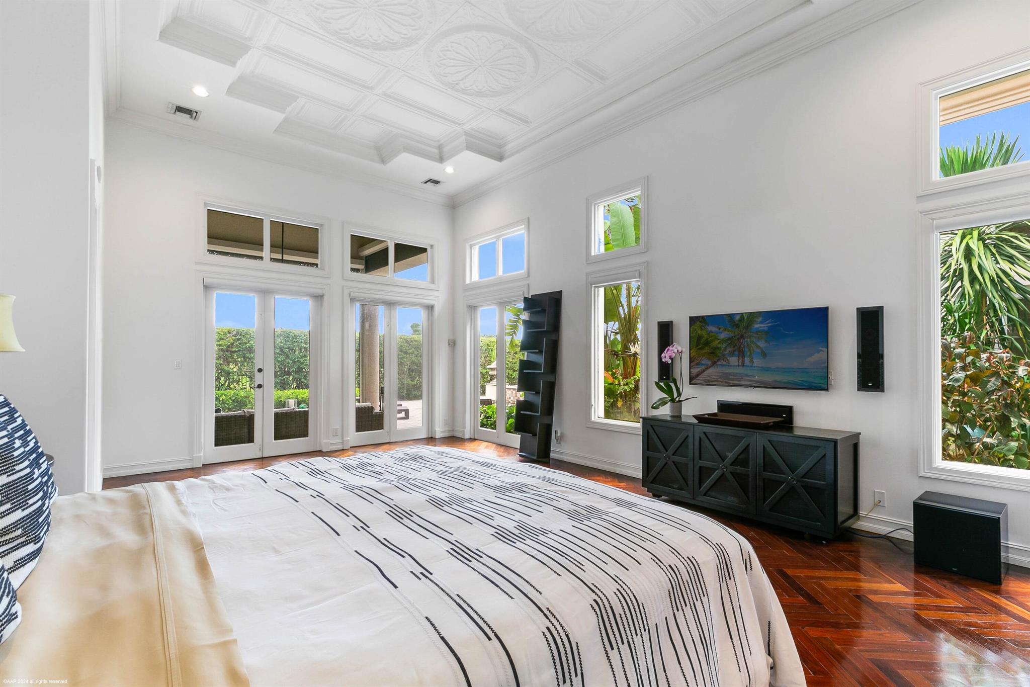 KENSINGTON - Residential