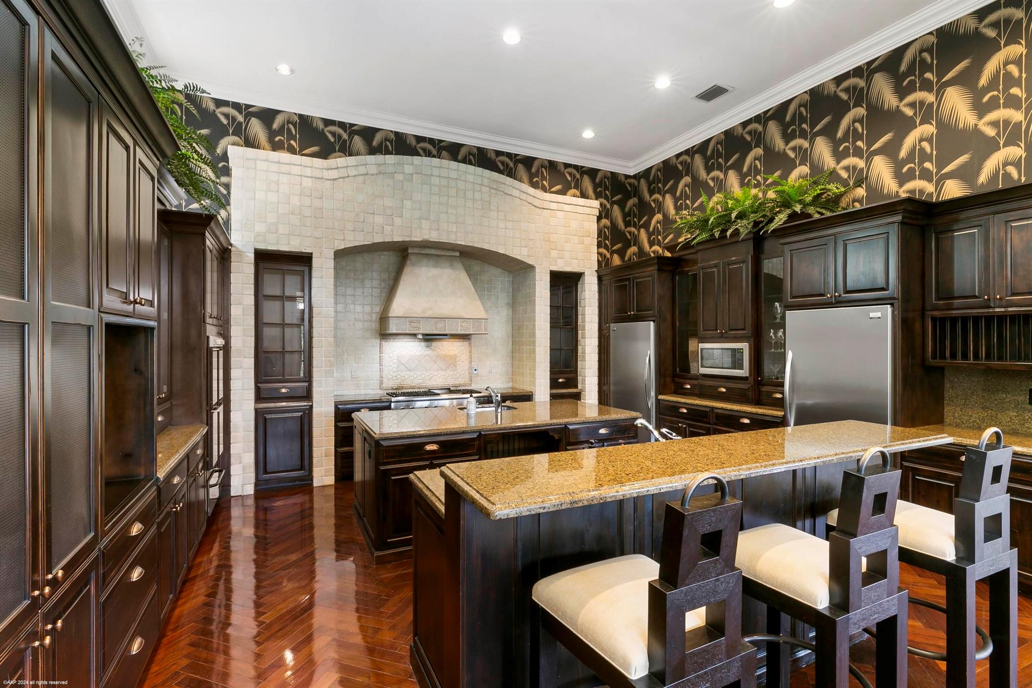 KENSINGTON - Residential