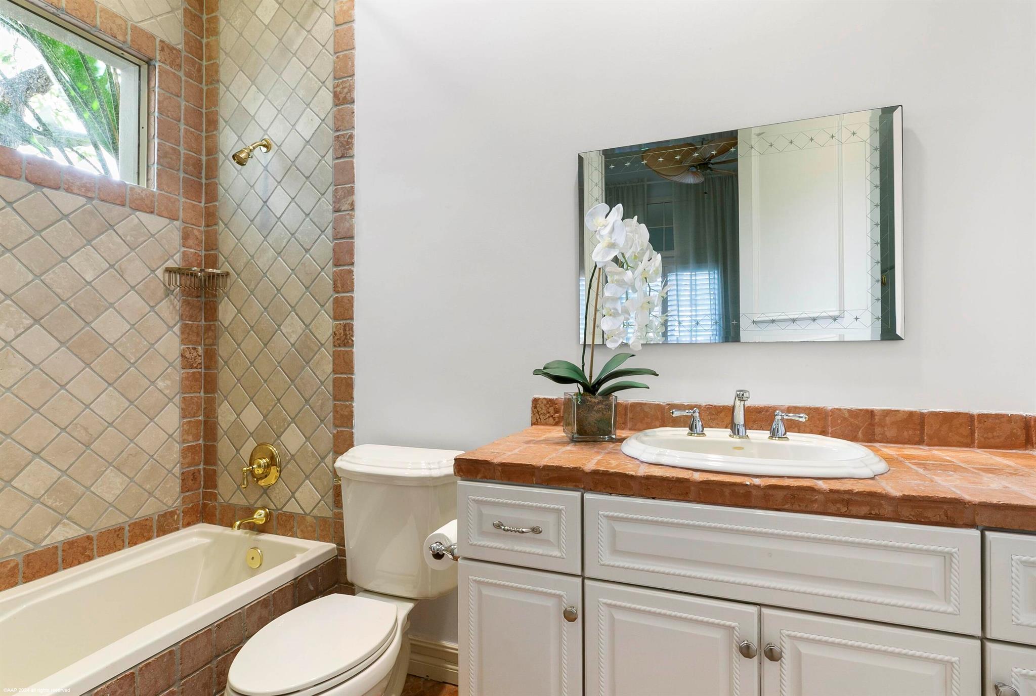 KENSINGTON - Residential