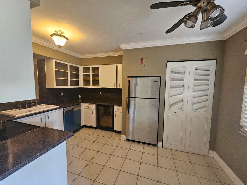 Photo of 2214 S Cypress Bend Drive #105, Pompano Beach, FL 33069 (MLS # F10545893)