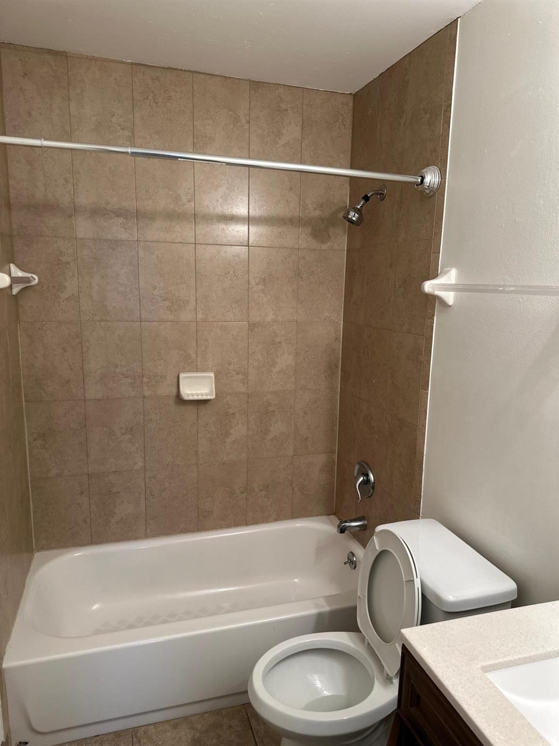 SOUTH SHORE 4 OF WELLINGT - Residential Lease