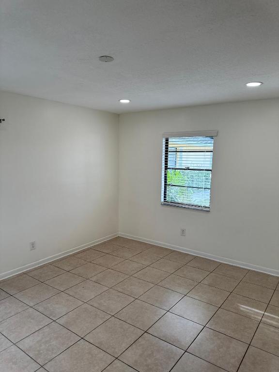 SOUTH SHORE 4 OF WELLINGTON - Residential Lease