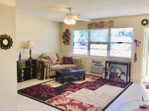 Tiny photo for 7 Oakridge B #7, Deerfield Beach, FL 33442 (MLS # F10548923)