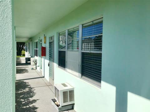 Tiny photo for 7 Oakridge B #7, Deerfield Beach, FL 33442 (MLS # F10548923)