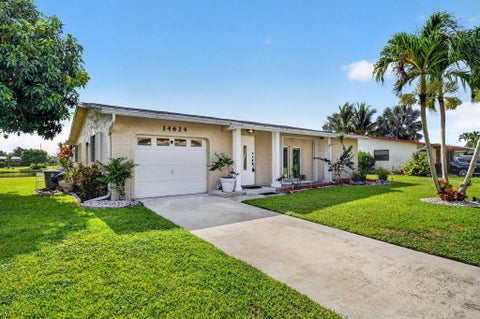 Tiny photo for 14624 Country Side Lane, Delray Beach, FL 33484 (MLS # B26070900)