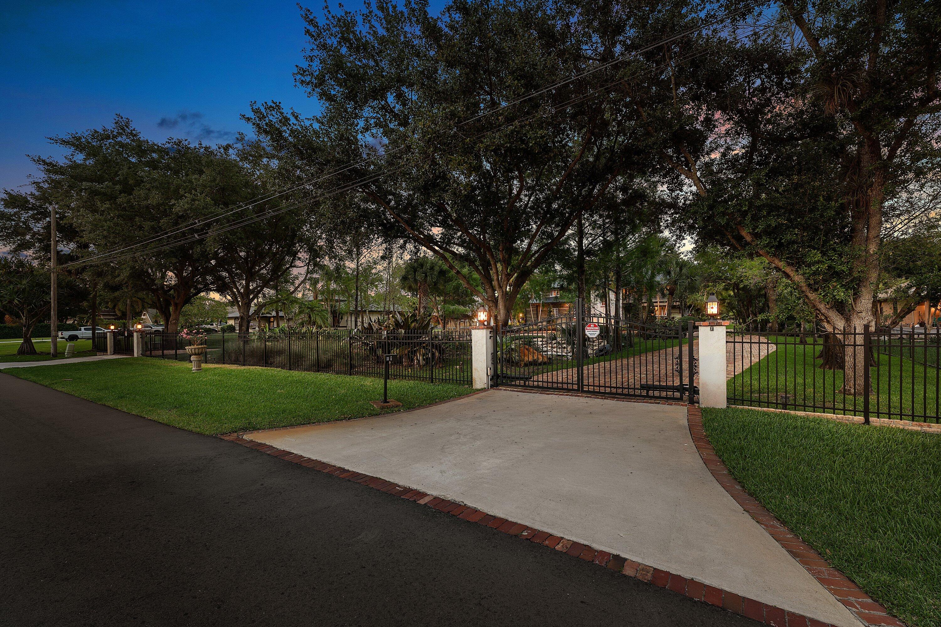 Parkland - Residential