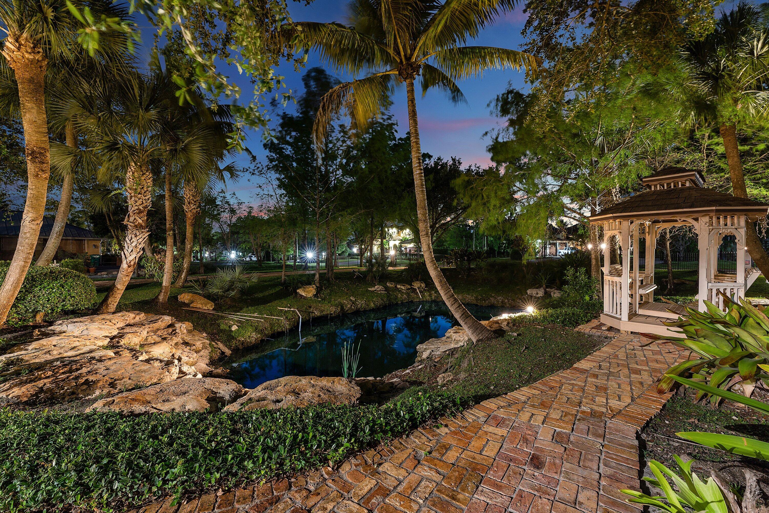 Parkland - Residential
