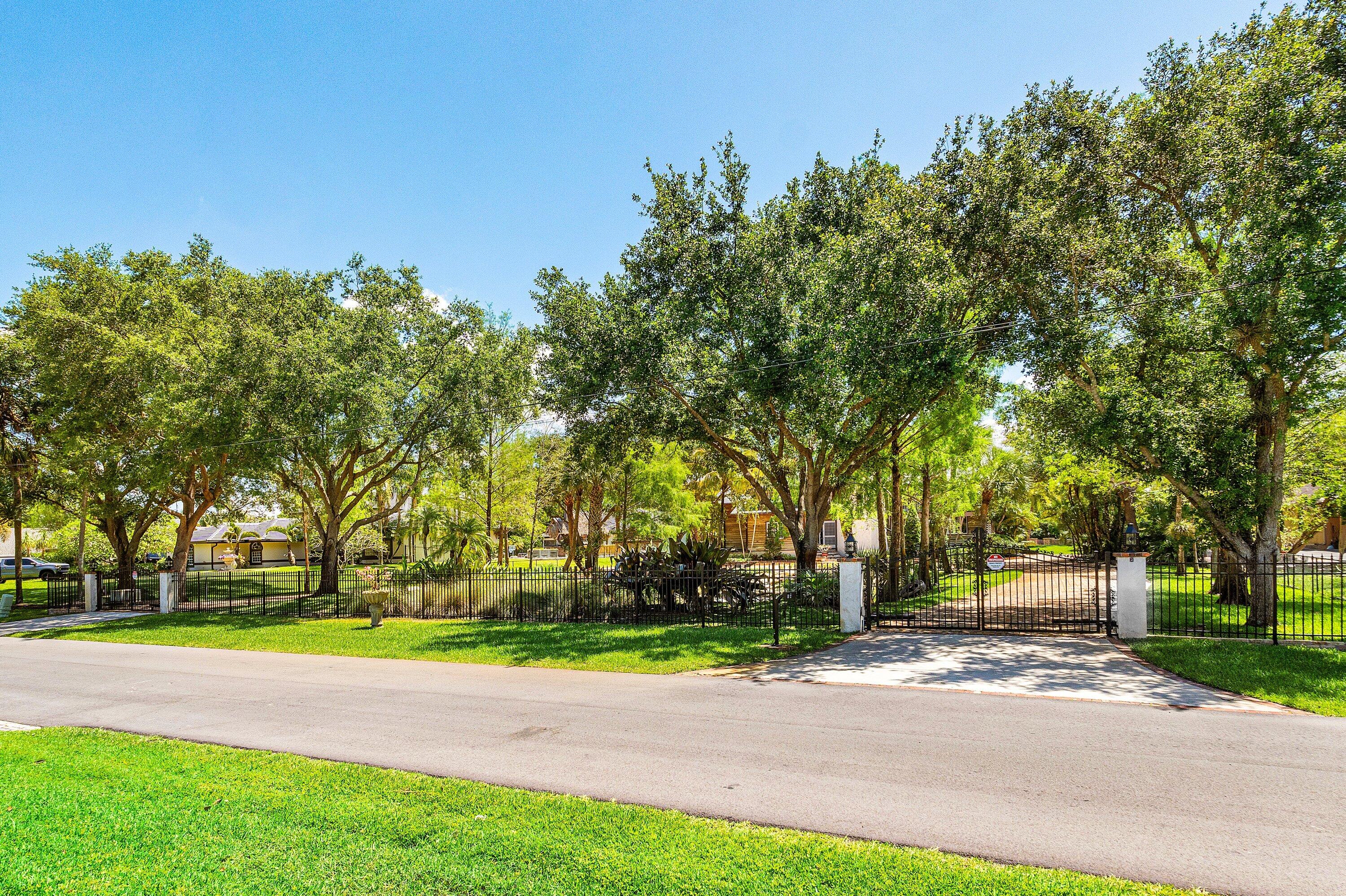 Parkland - Residential