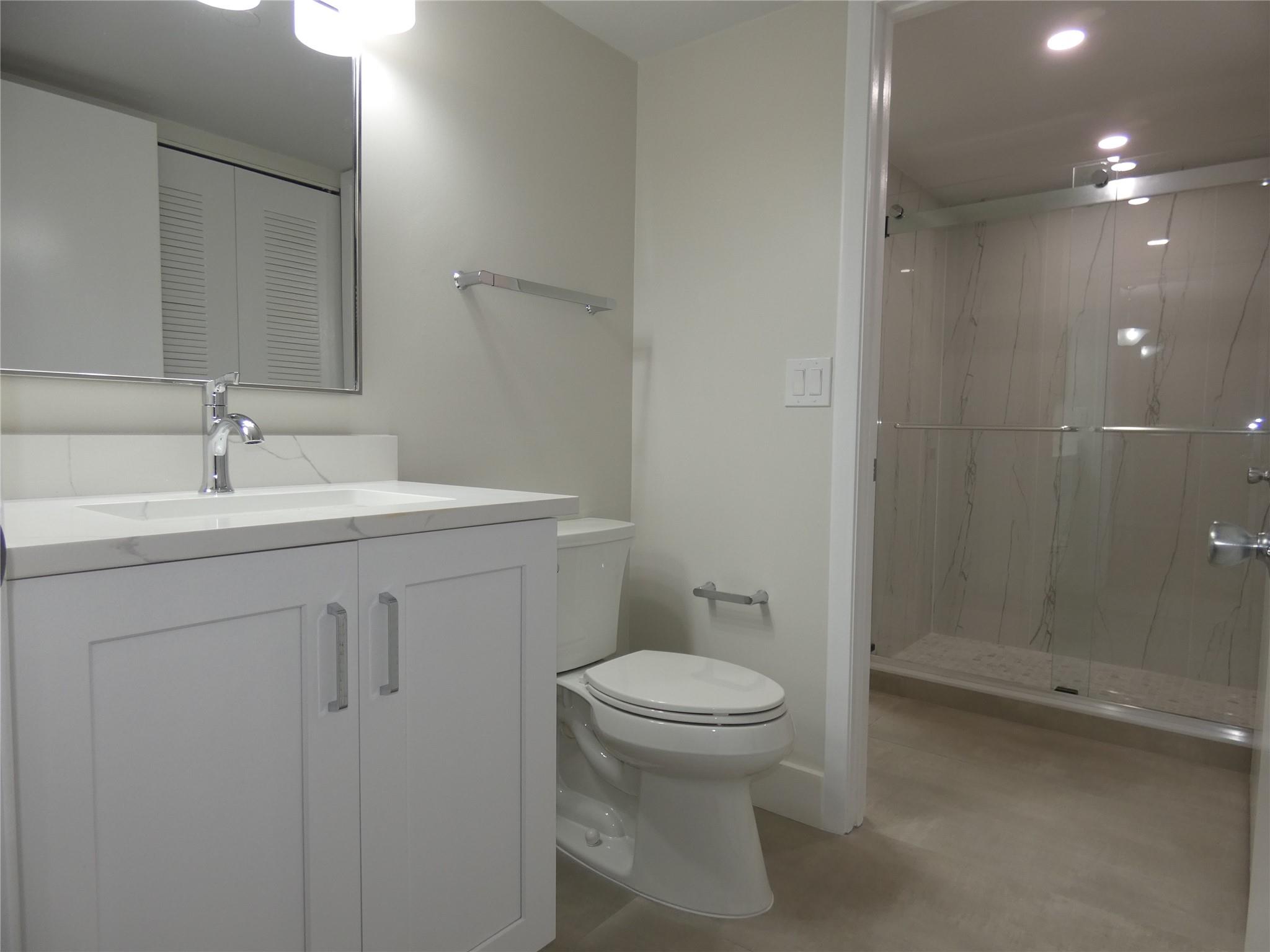 Weldon @ King's Point - Residential