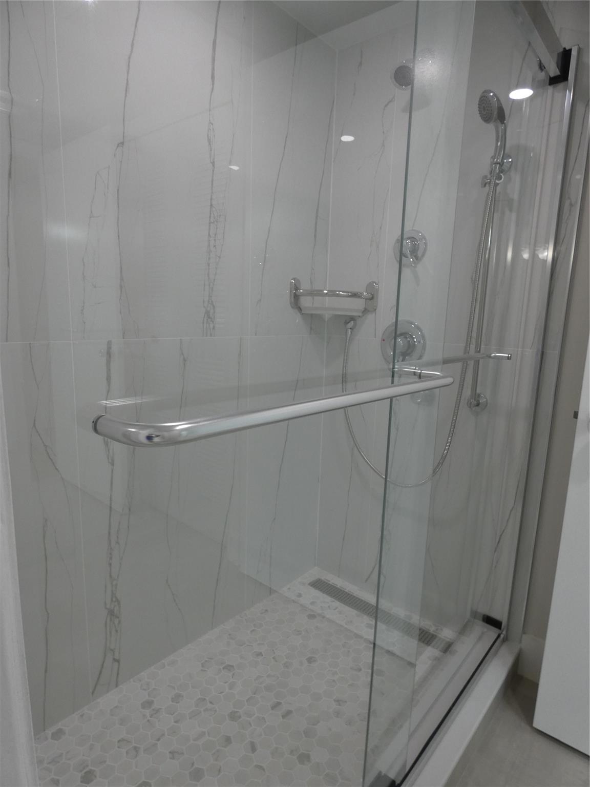 Weldon @ King's Point - Residential