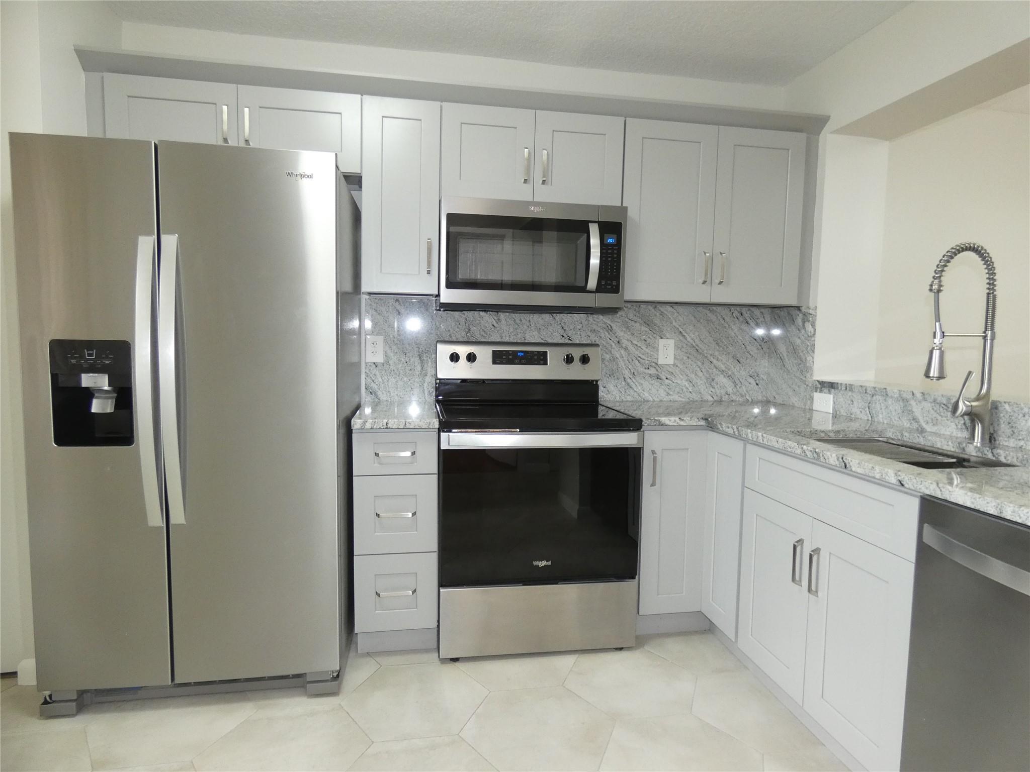 Weldon @ King's Point - Residential