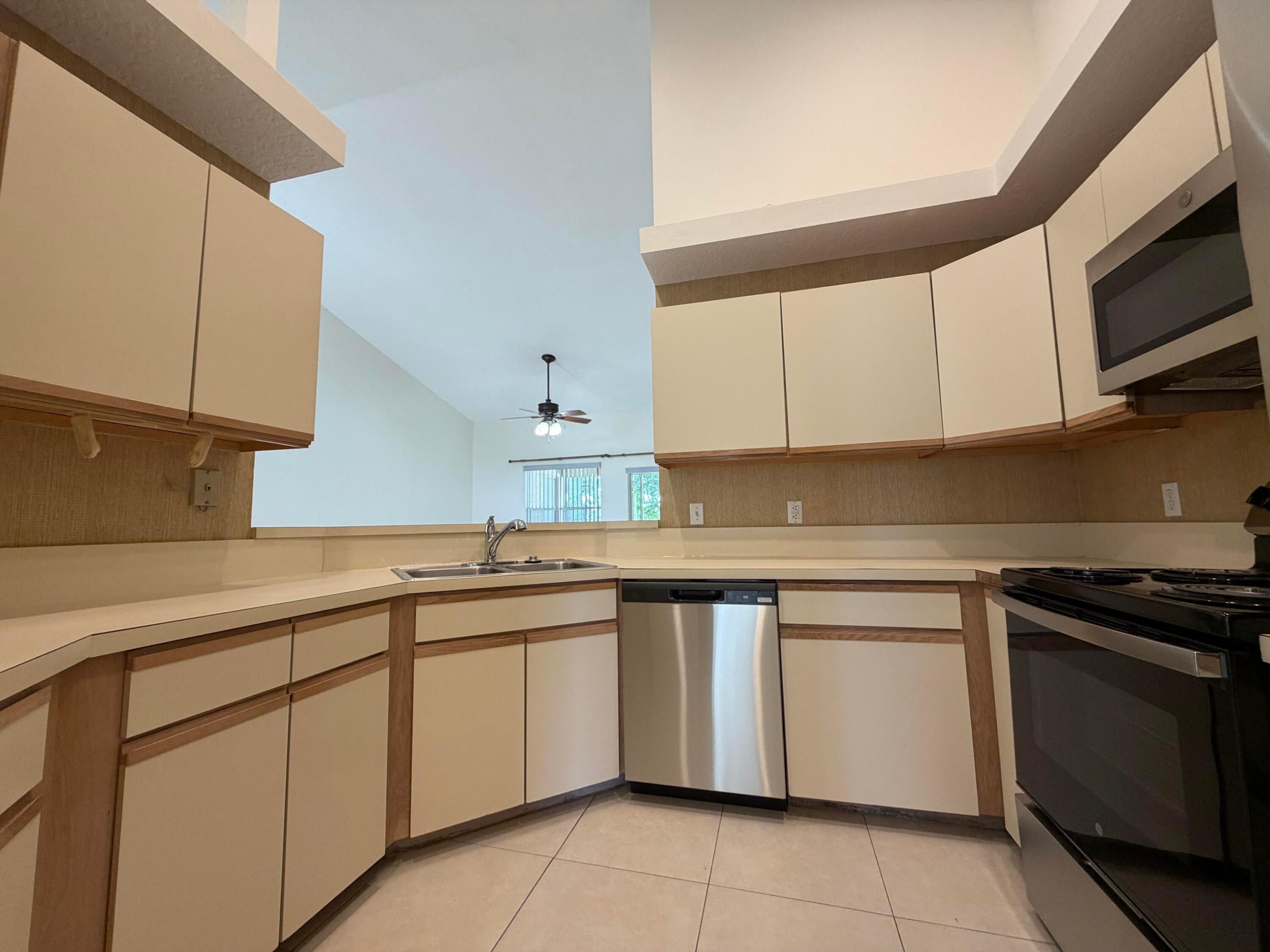 302 Muirfield Court