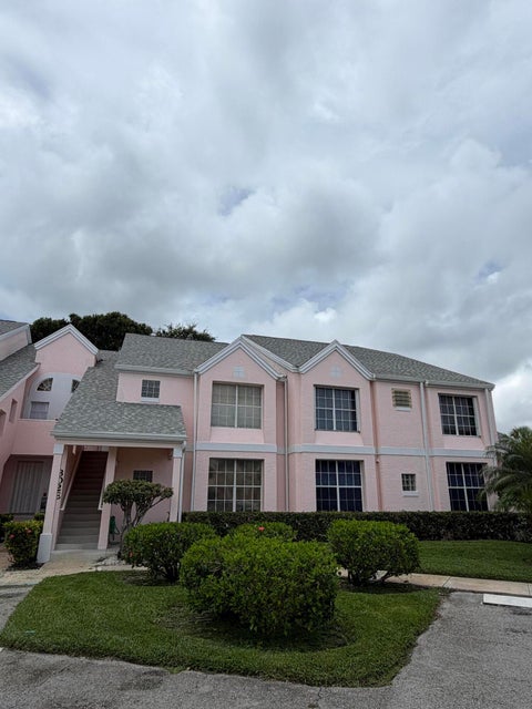 Photo of 302 Muirfield Court, Jupiter, FL 33458 (MLS # B26071739)