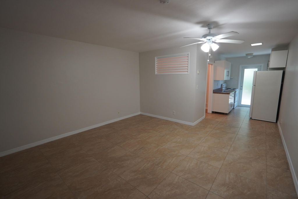 Photo of 631 NE 17th Way #2, Fort Lauderdale, FL 33304 (MLS # B26011691)