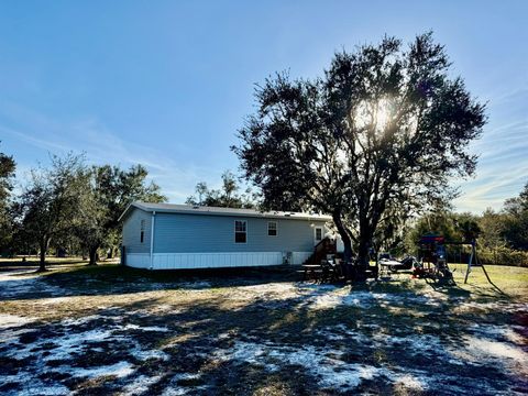 A home in Okeechobee