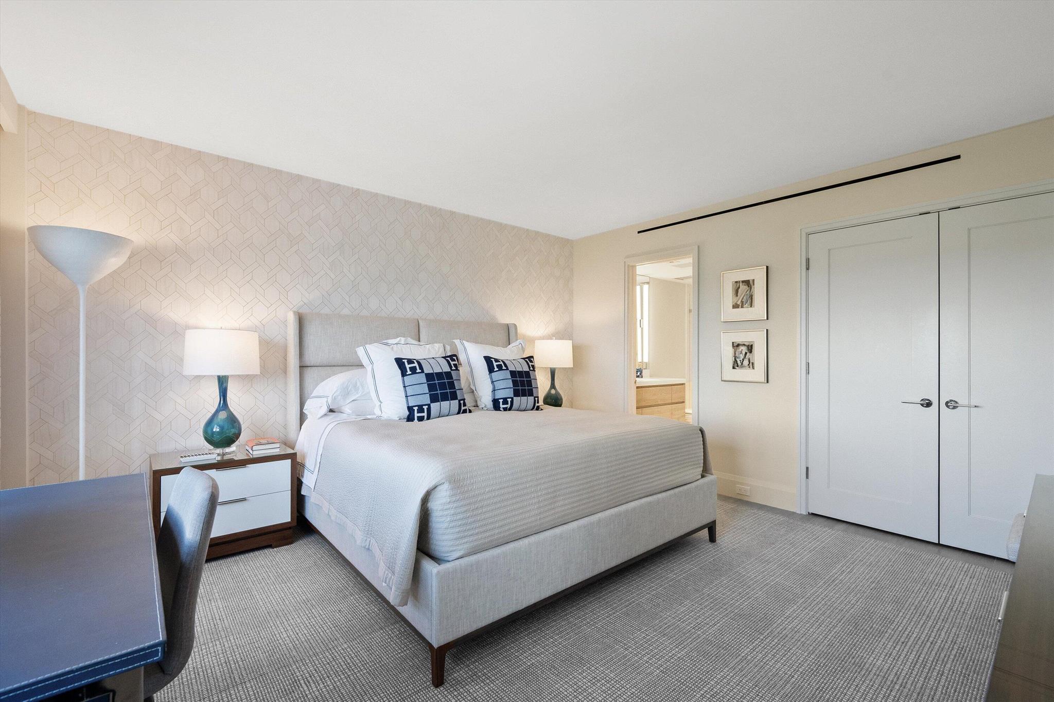 LAKE TOWERS COND UNIT 707 - Residential