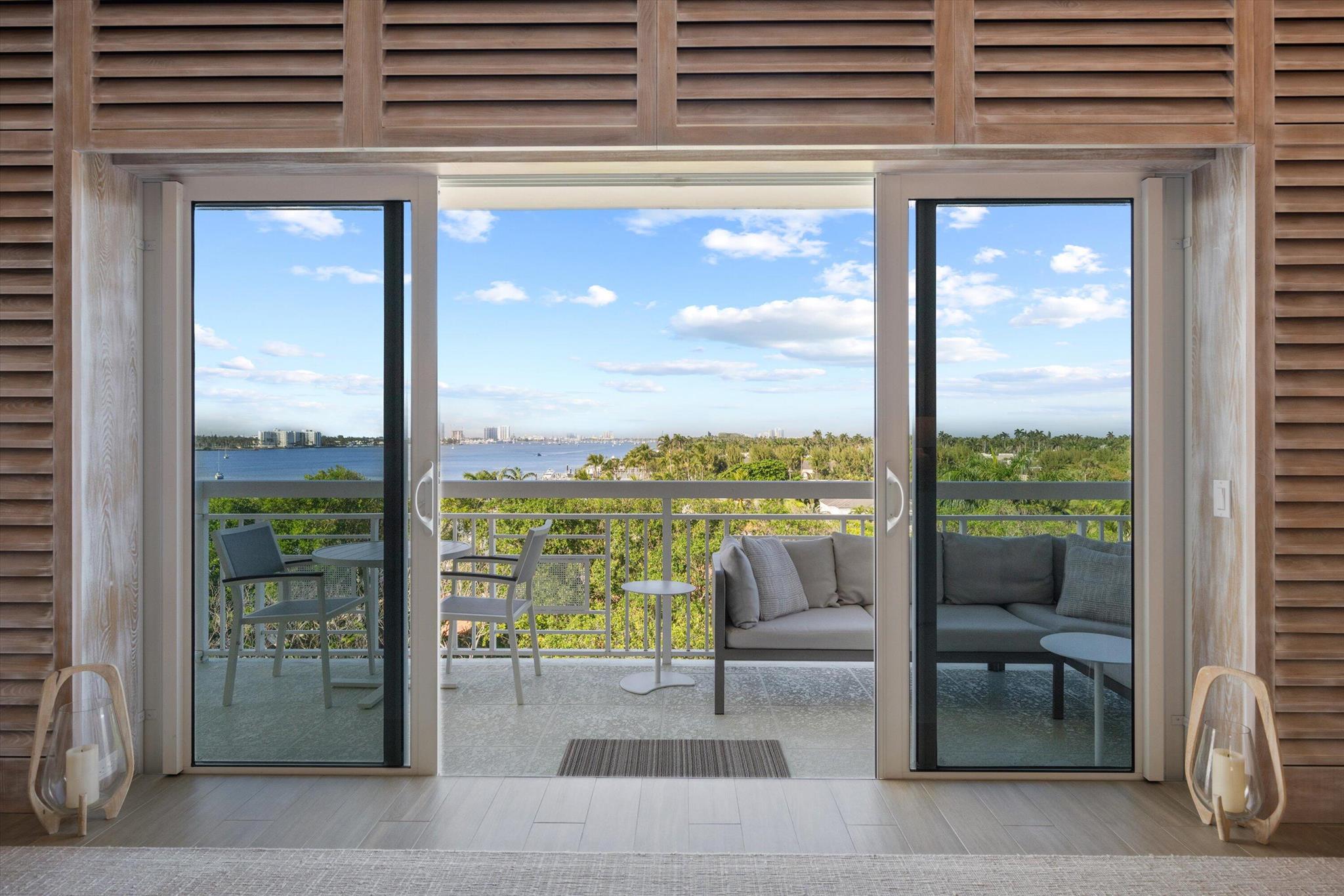 LAKE TOWERS COND UNIT 707 - Residential