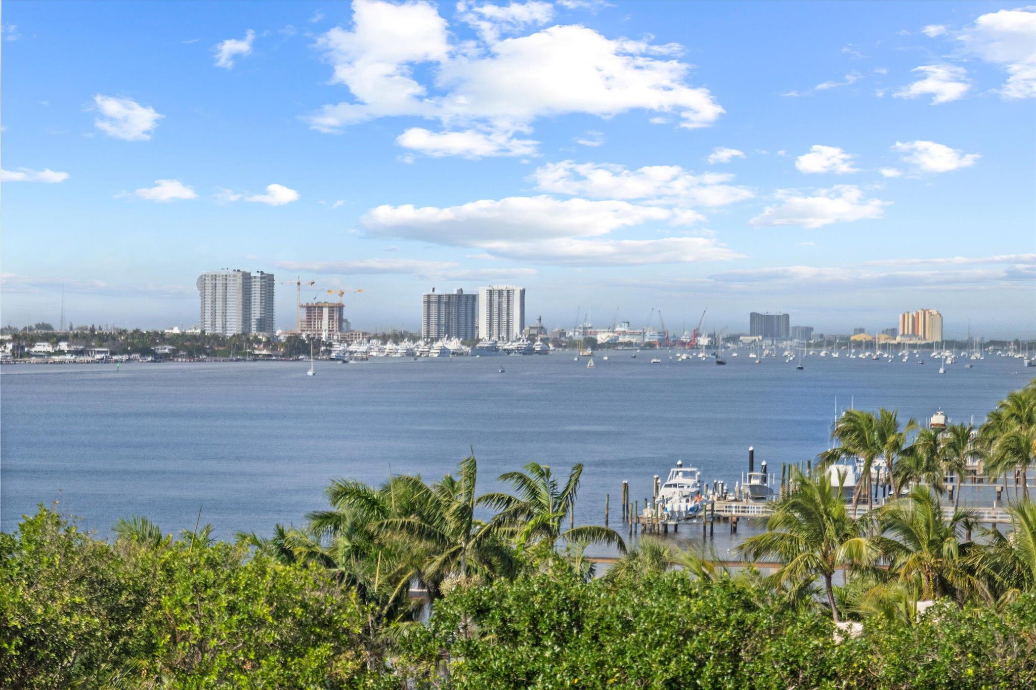 LAKE TOWERS COND UNIT 707 - Residential