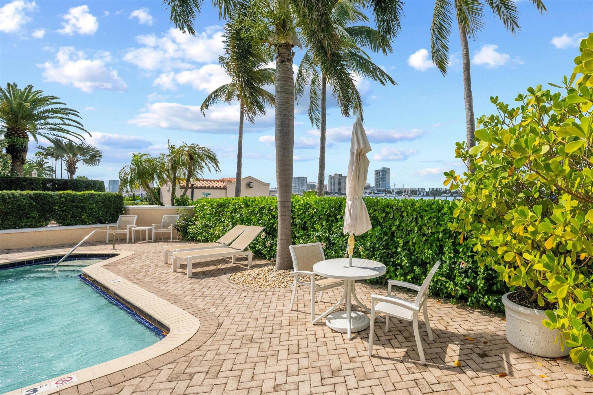 LAKE TOWERS COND UNIT 707 - Residential