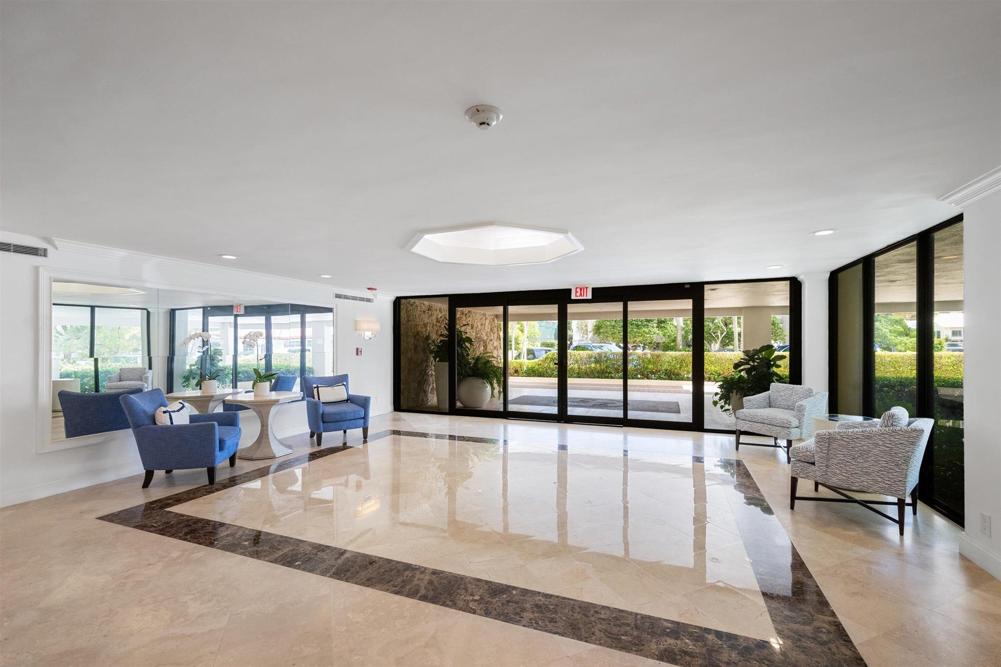 LAKE TOWERS COND UNIT 707 - Residential