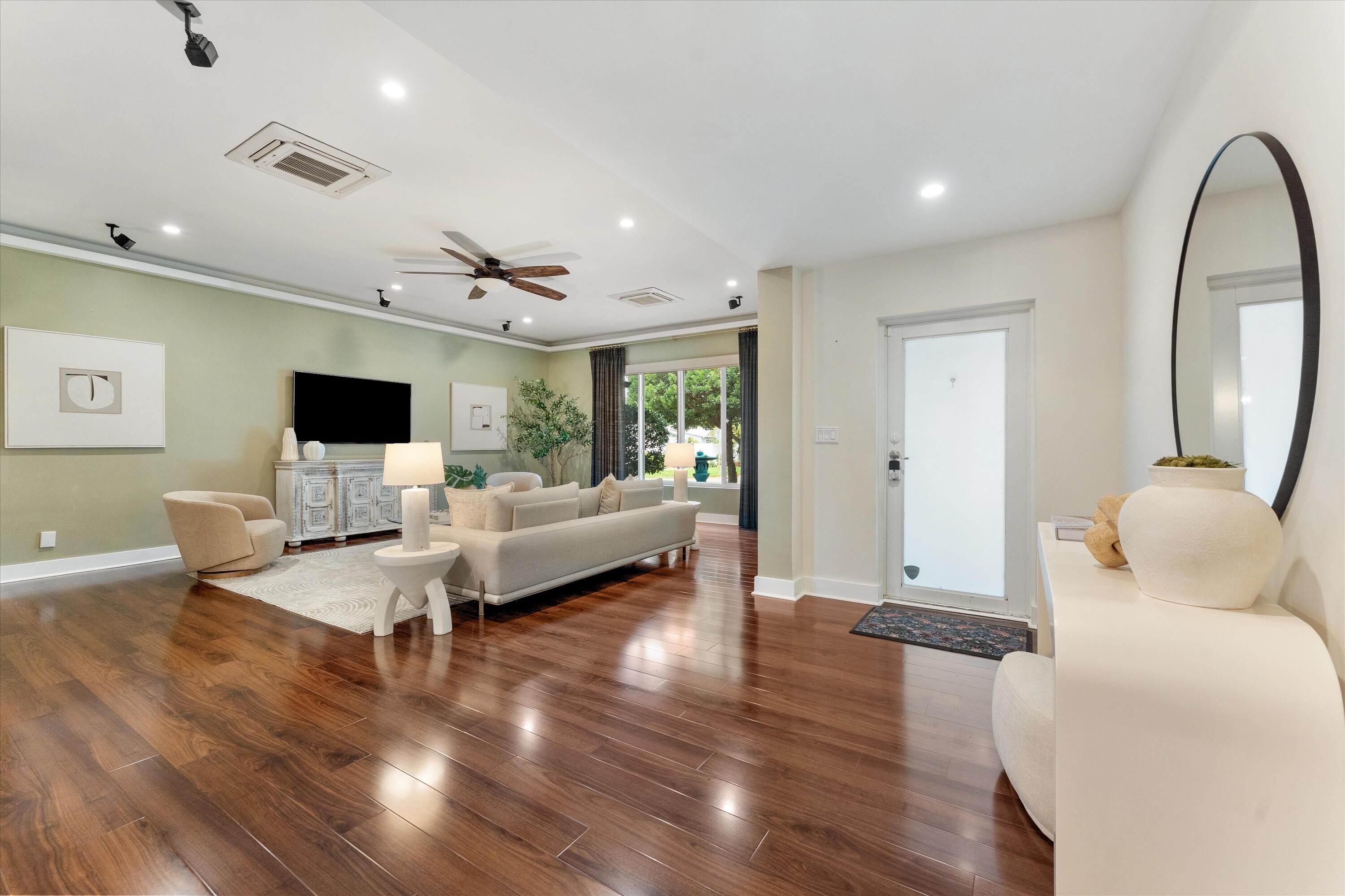 Floranada Ridge Sec A 30- - Residential