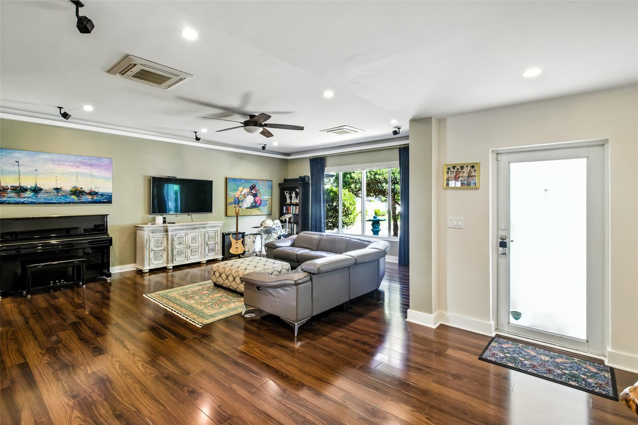 Floranada Ridge Sec A 30- - Residential