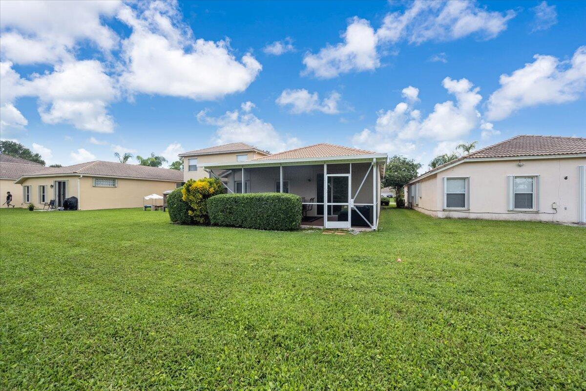 COUNTRY CLUB VIEWS - Residential