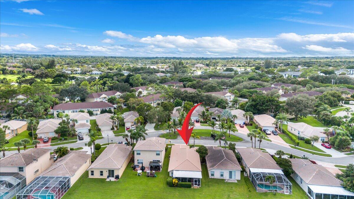 COUNTRY CLUB VIEWS - Residential