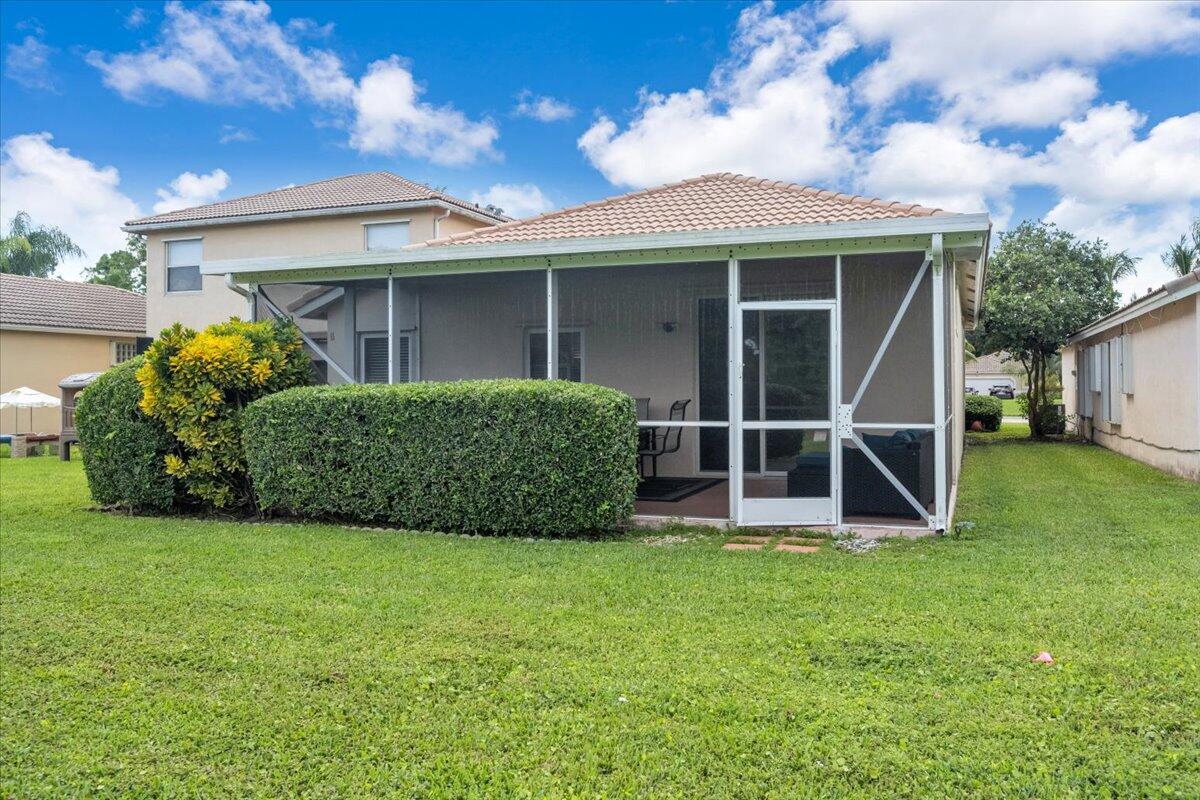 COUNTRY CLUB VIEWS - Residential