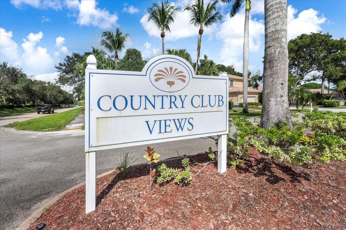 COUNTRY CLUB VIEWS - Residential