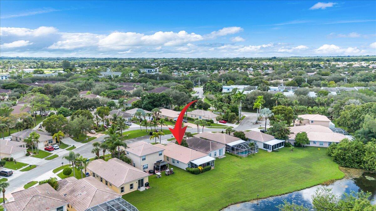 COUNTRY CLUB VIEWS - Residential