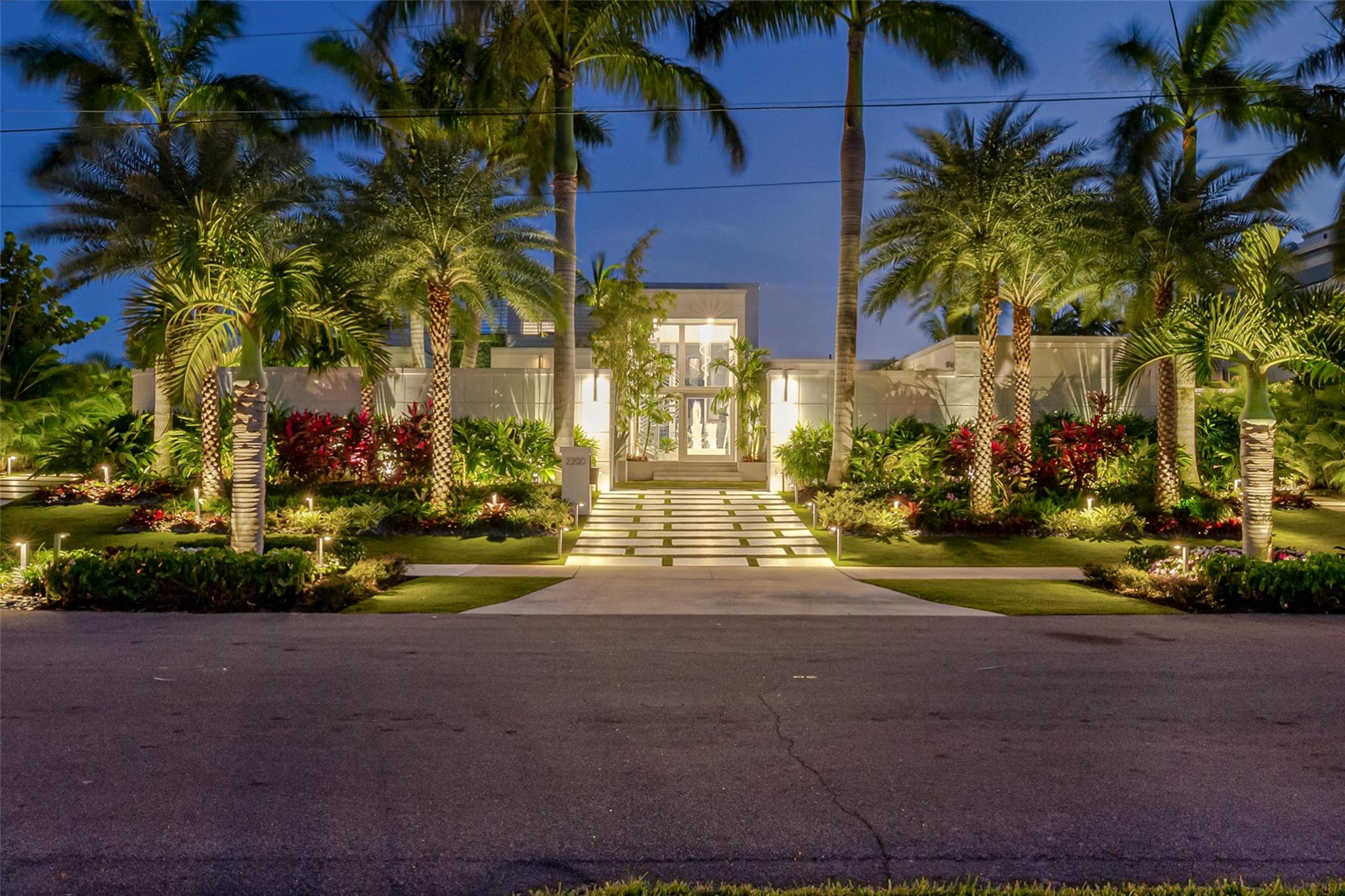 2200 Inlet Drive