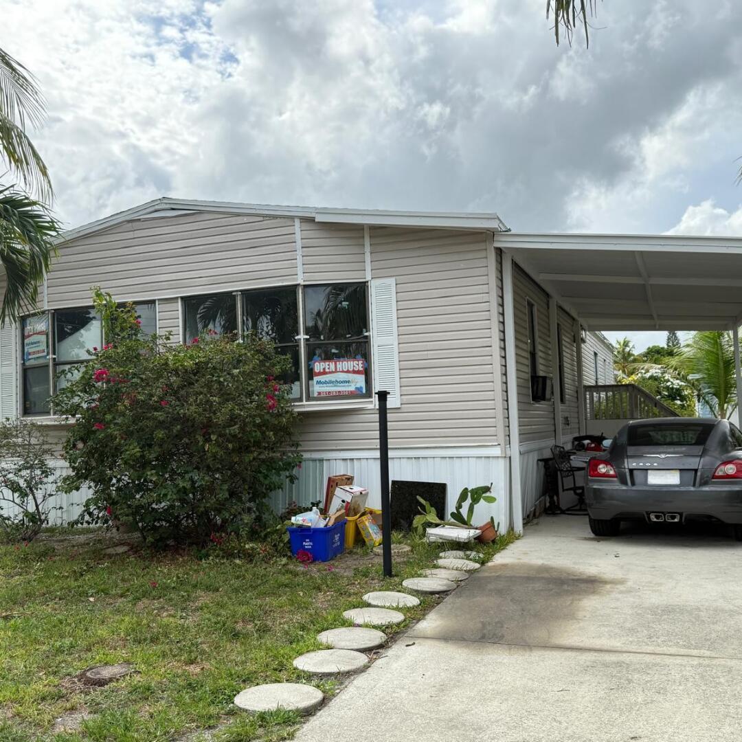 Spacious 3-bed, 2-bath mobile home ready for you! Bright and open layout, with a large kitchen and plenty of natural light. Perfect for families or first-time buyers. Great location and affordable price -- don't miss this opportunity!Property is being sold Cash Only!Mobile Home Dealer License DH/1117396/1.