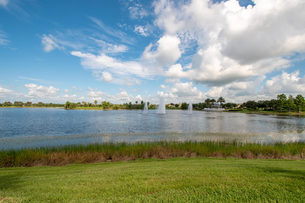 BEDFORD PARK - Residential Lease