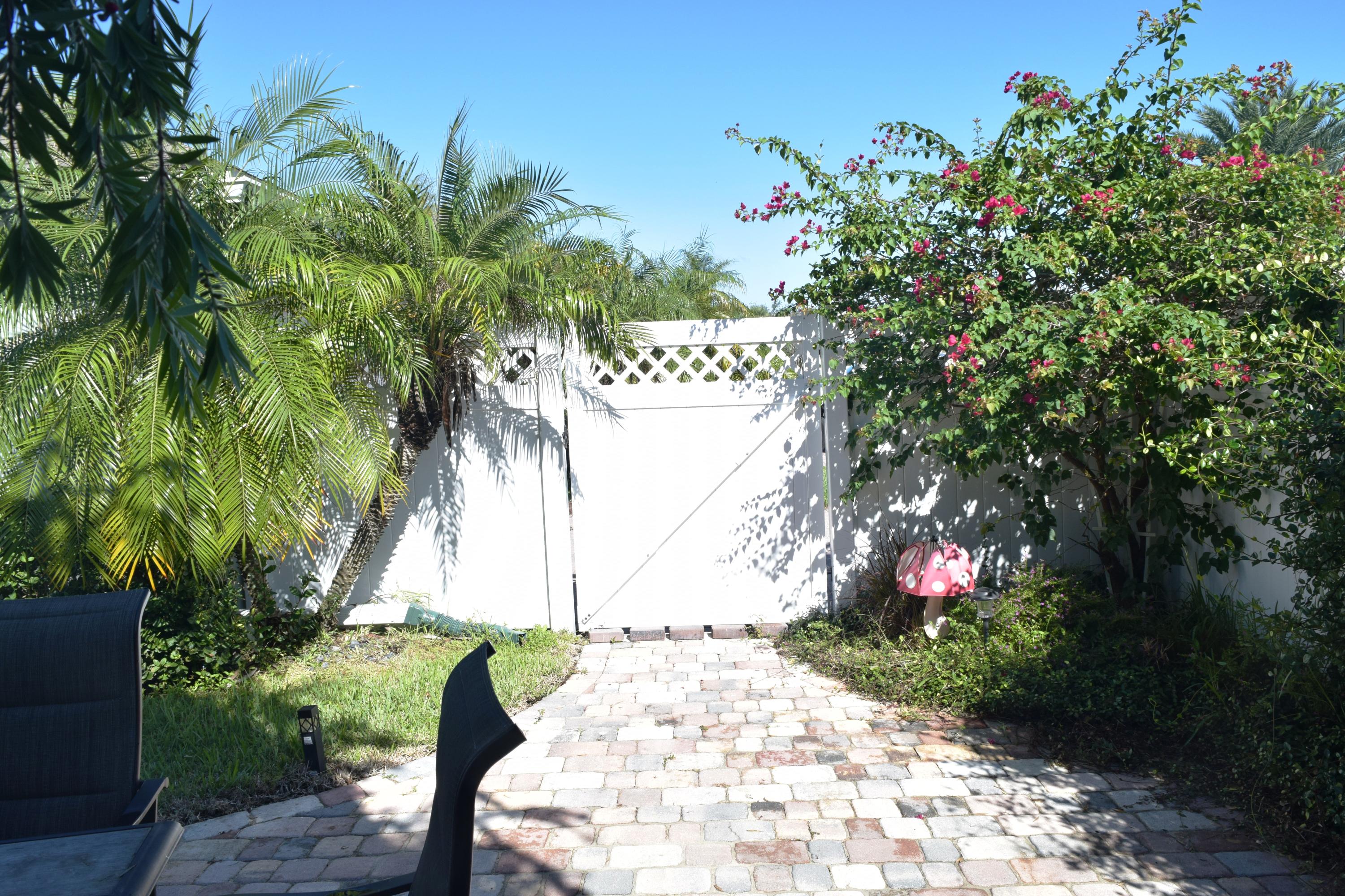 BEDFORD PARK - Residential Lease