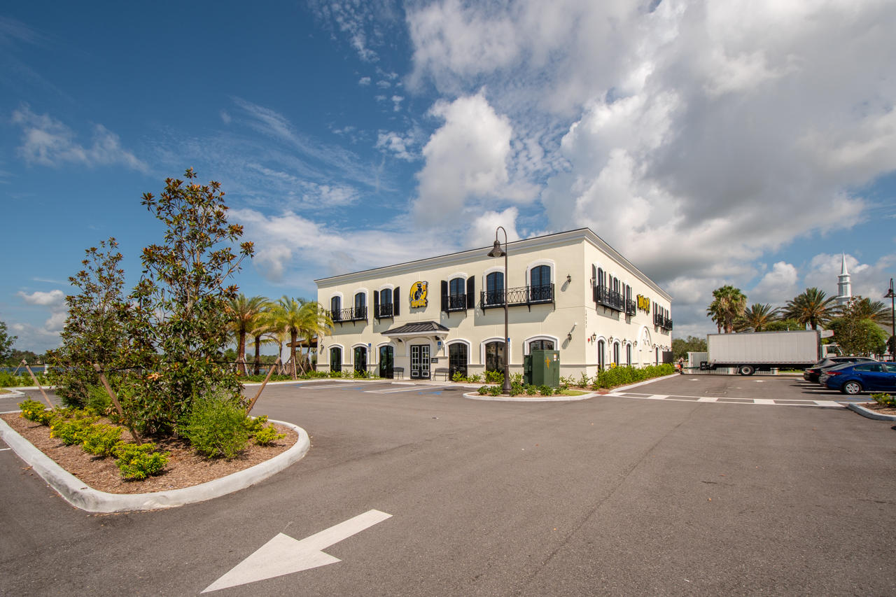 BEDFORD PARK - Residential Lease