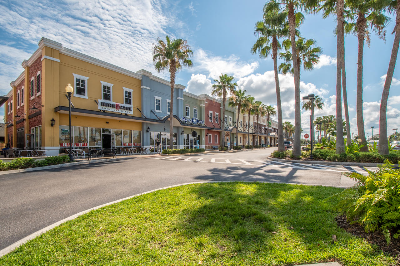 BEDFORD PARK - Residential Lease