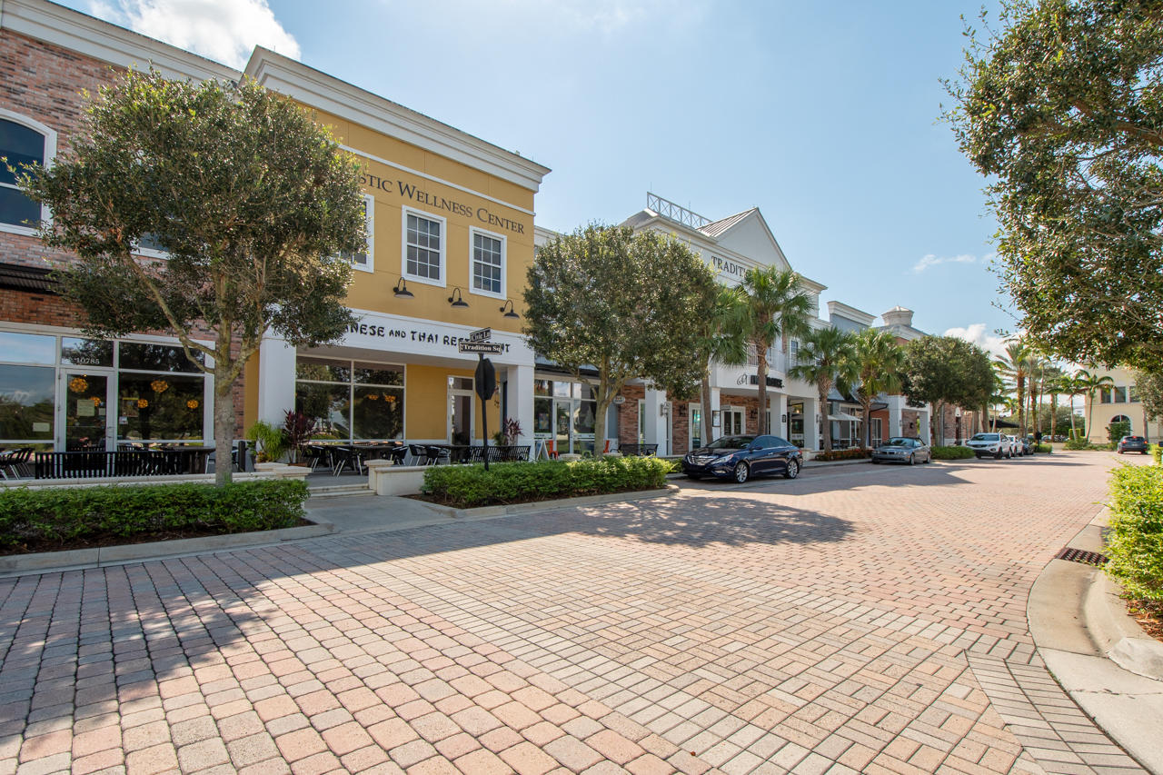 BEDFORD PARK - Residential Lease