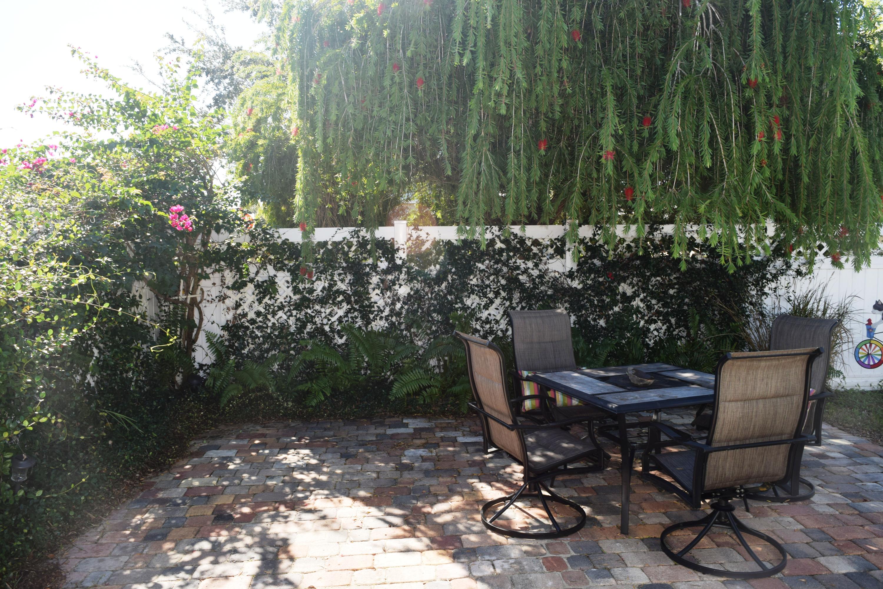 BEDFORD PARK - Residential Lease