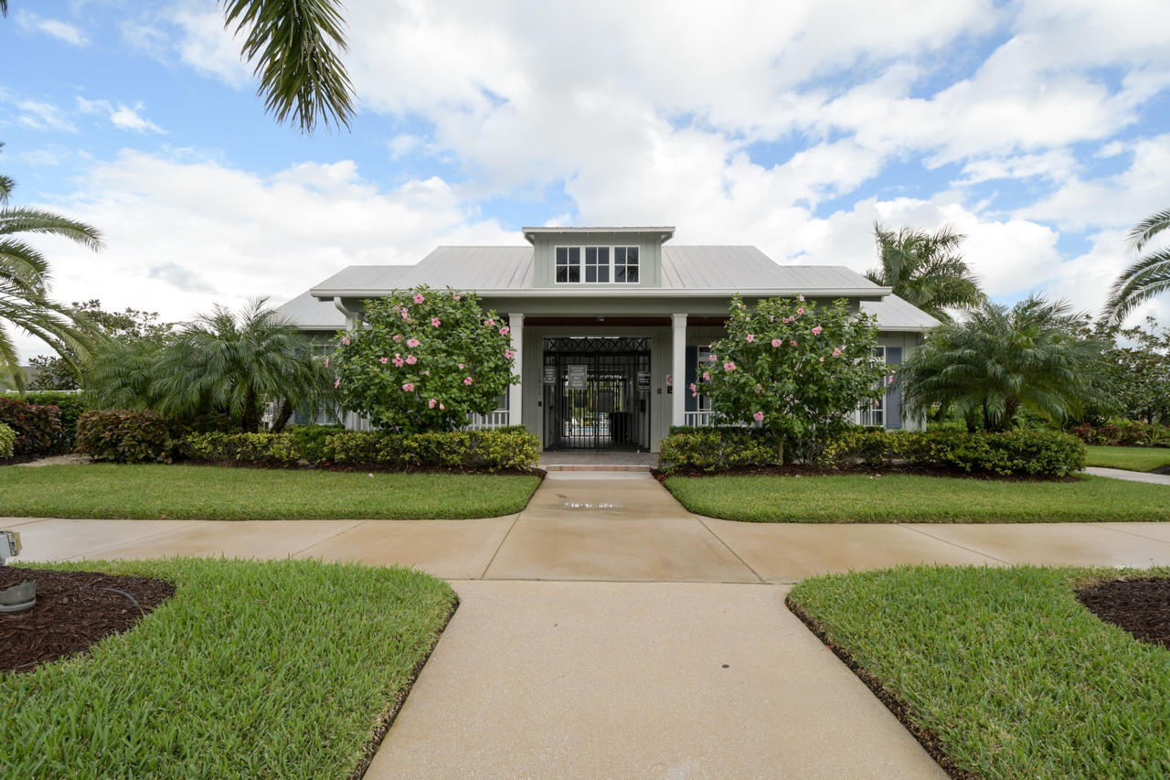 BEDFORD PARK - Residential Lease