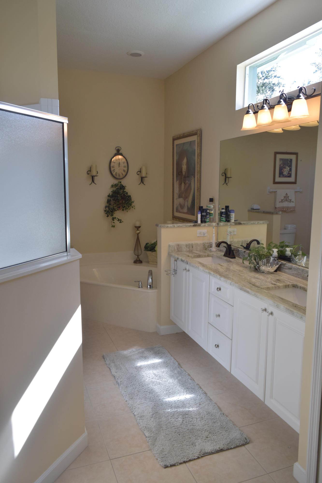 BEDFORD PARK - Residential Lease