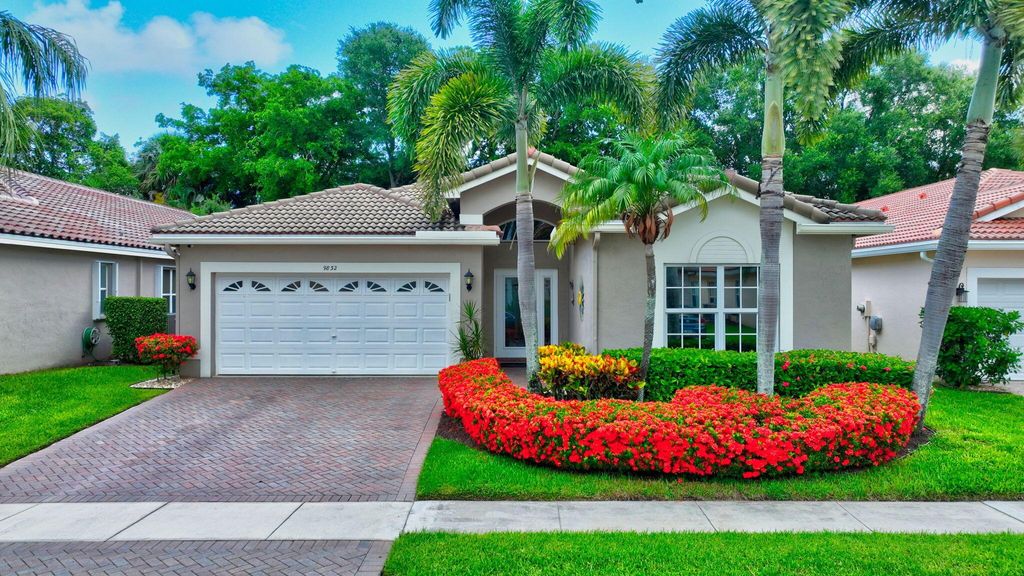 Photo of 9832 Lemonwood Drive, Boynton Beach, FL 33437 (MLS # R11105291)