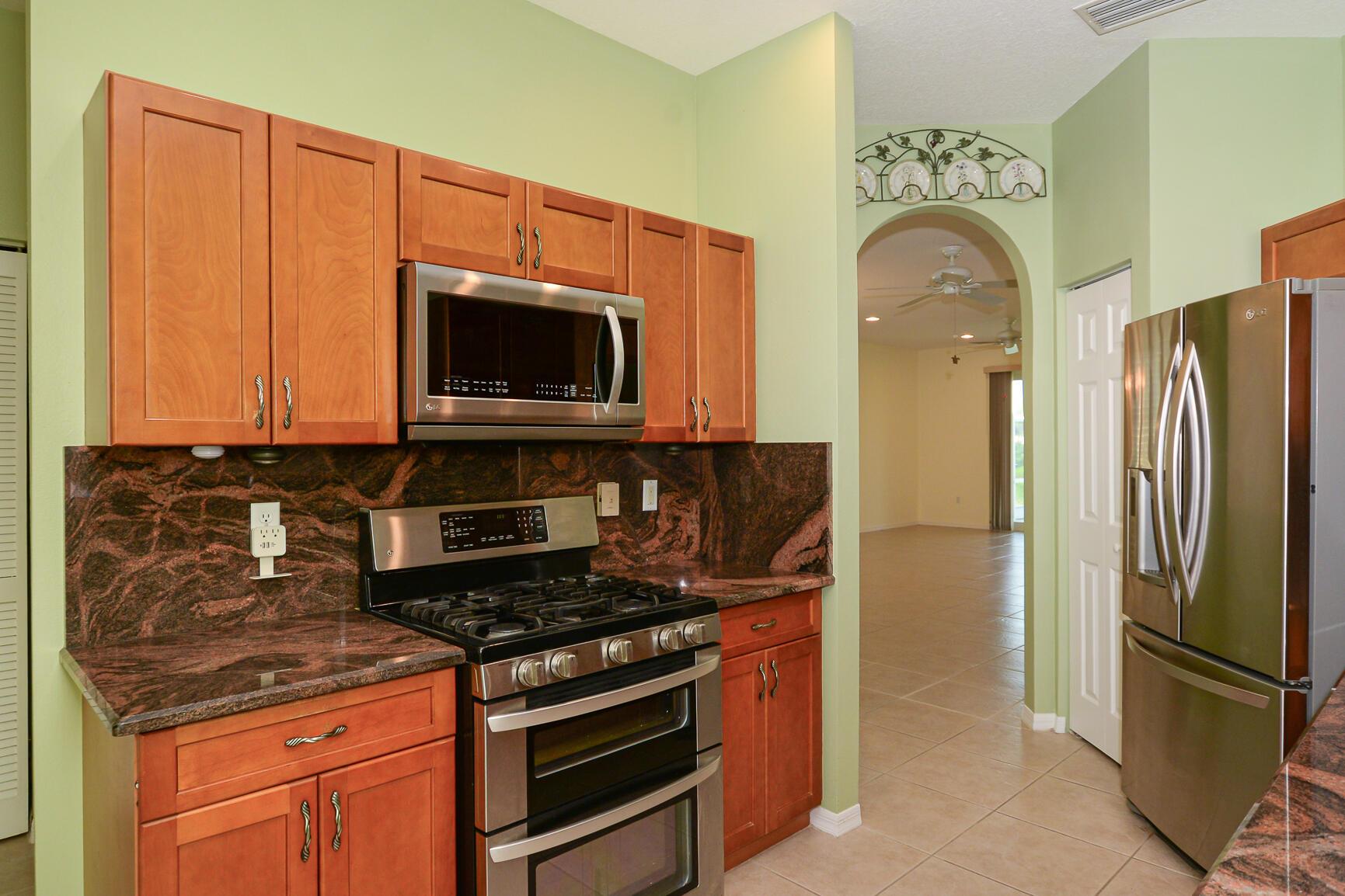 LAKE FOREST AT ST LUCIE W - Residential
